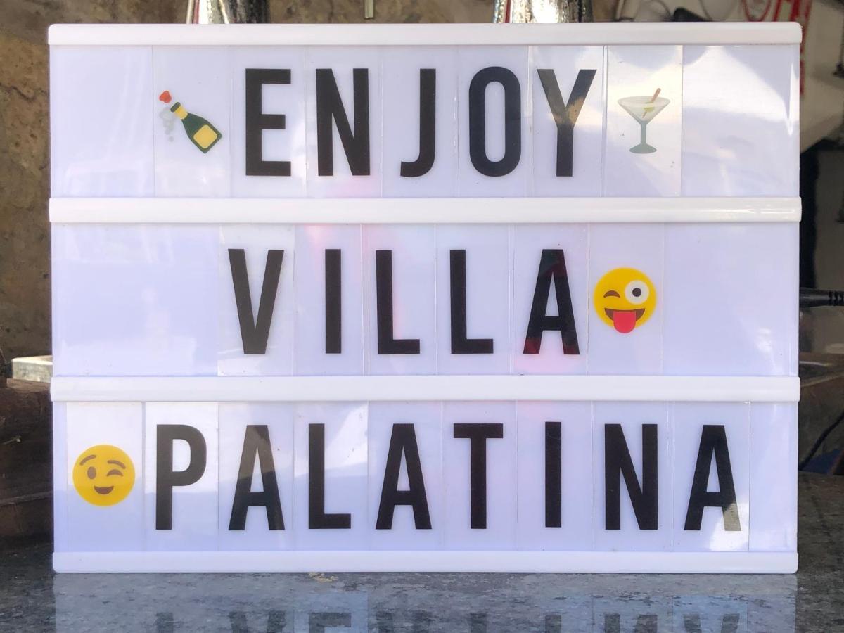 Palatina Hostal *